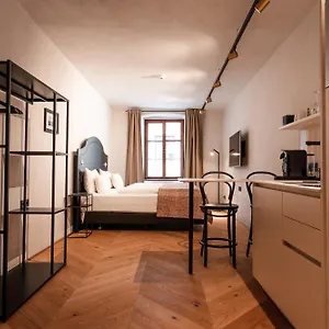 H5 Grauer Baer & , Innsbruck Áustria